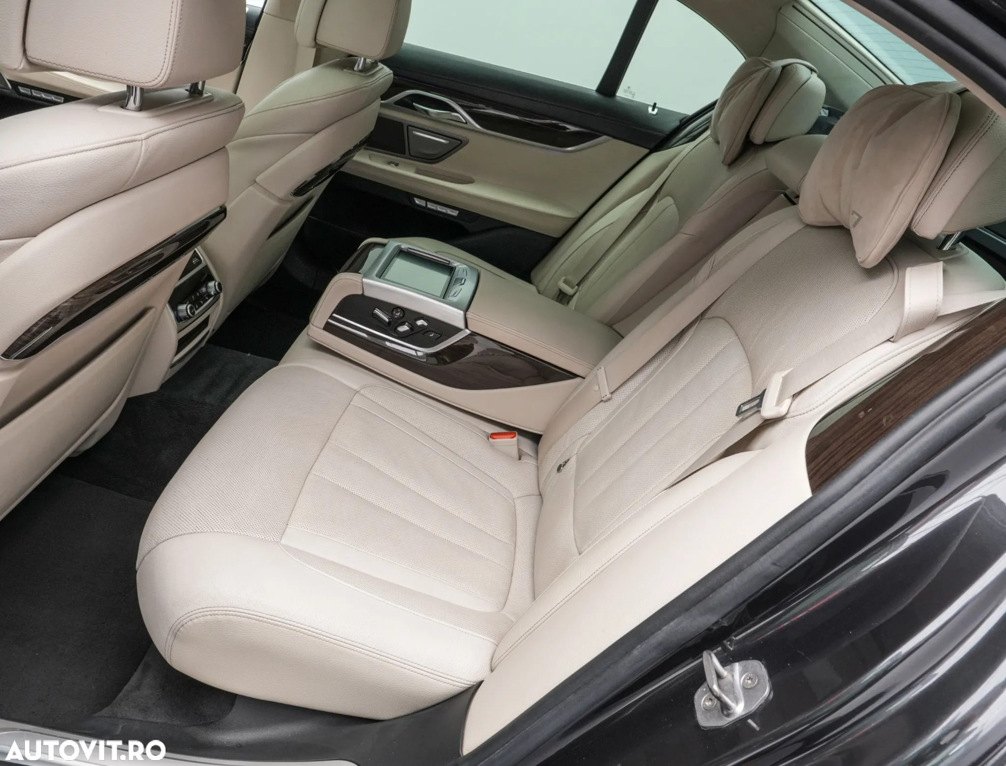 BMW Seria 7 730d xDrive - 18