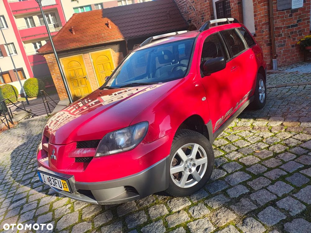 Mitsubishi Outlander 2.0 4WD Intense - 33