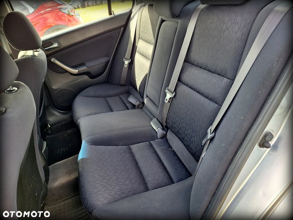 Honda Accord 2.0 Executive - 7