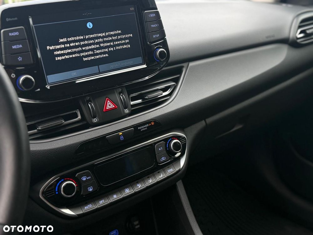 Hyundai i30 1.5 T-GDI 48V Comfort DCT - 13