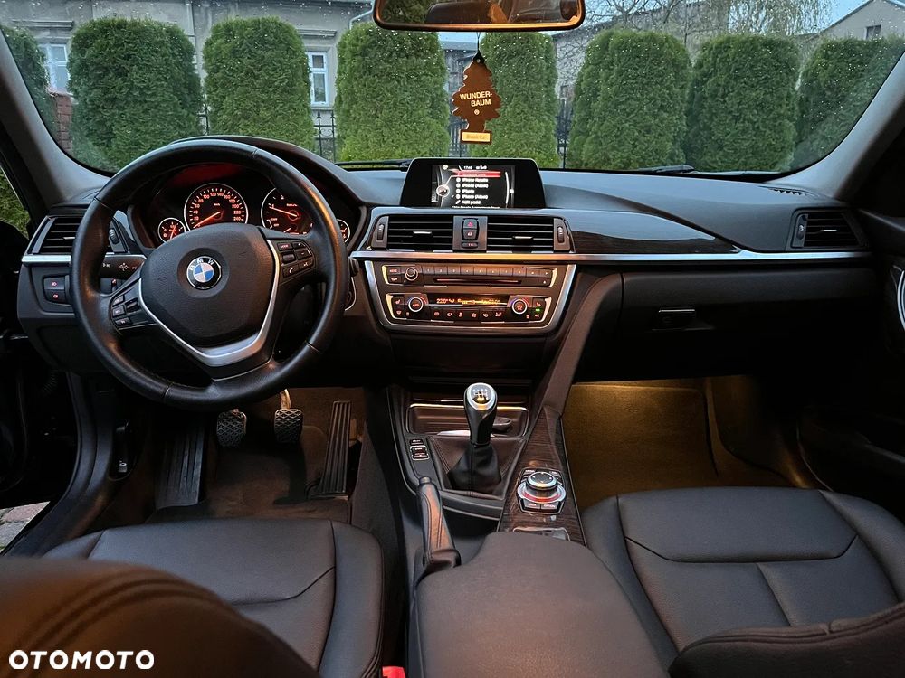 BMW Seria 3 320d Efficient Dynamic Edition Blue Performance Luxury Line - 16