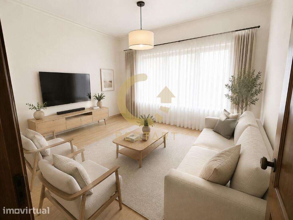 Duas casas- UMA OPORTUNIDADE COM ENORME POTENCIAL NA RUA ELIAS GARCIA, - Grande imagem: 4/32