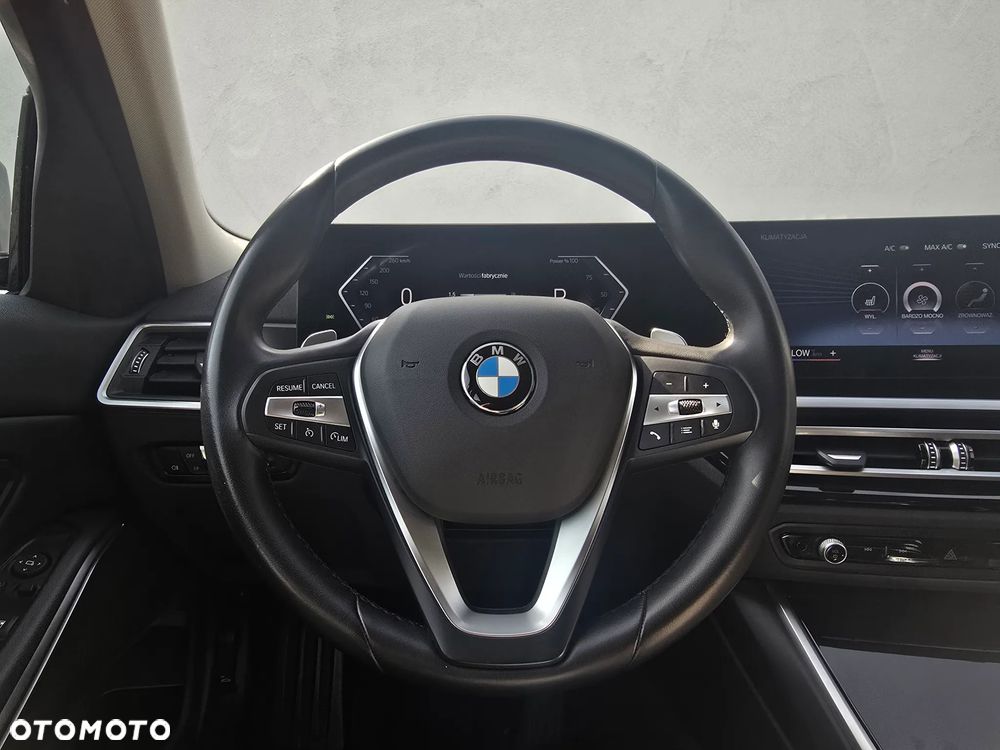 BMW Seria 3 318i Advantage - 16