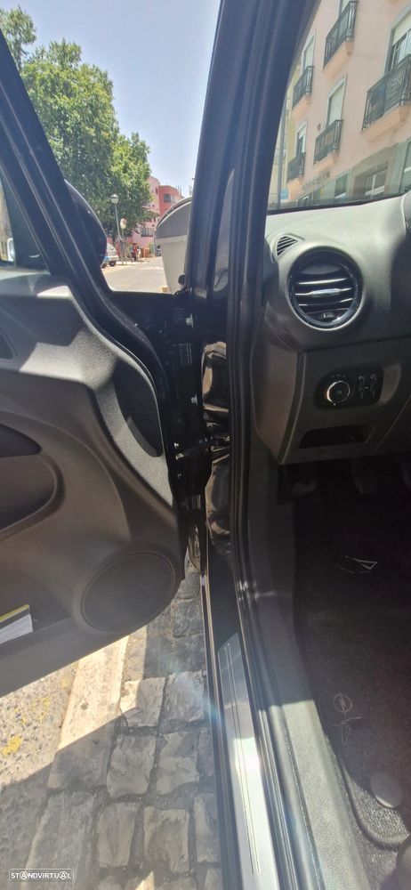 Opel Corsa 1.4 - 34