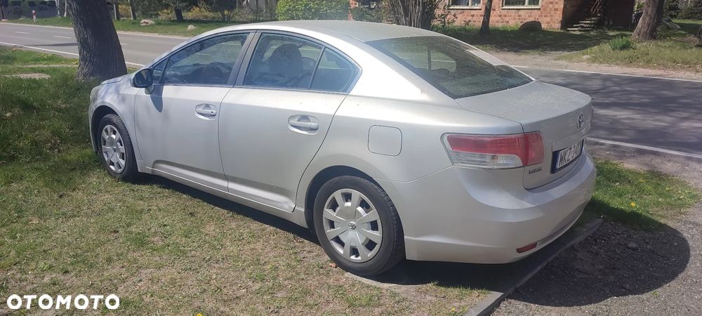 Toyota Avensis 1.6 Luna - 7