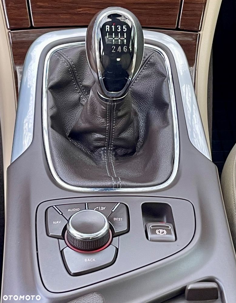 Opel Insignia 1.4 Turbo ecoFLEXStart/Stop Business Edition - 26