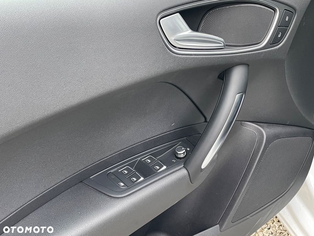 Audi A1 Sportback 1.4 TDI - 10