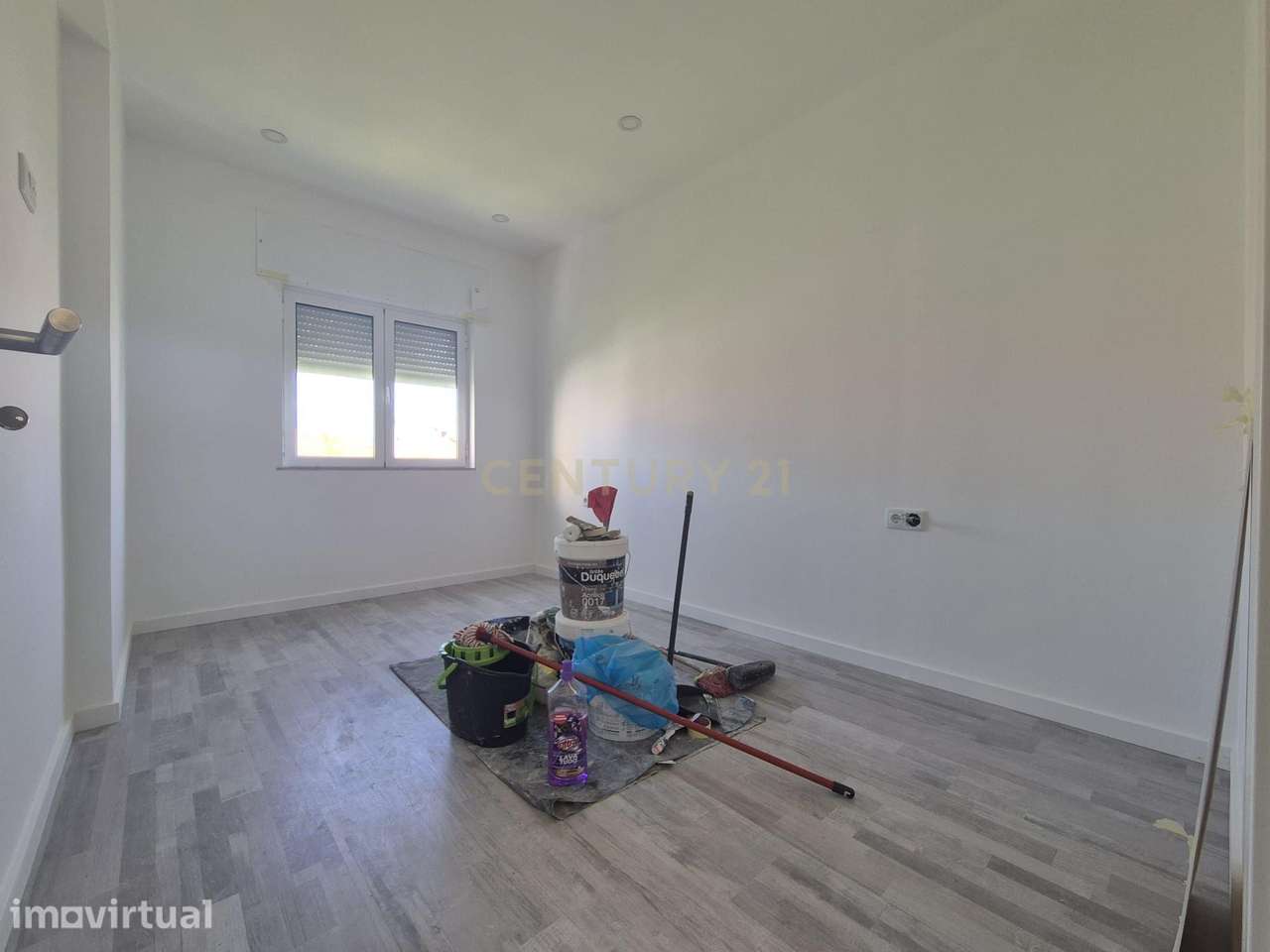 T1 na Reboleira – totalmente remodelado – a 700metros do Metro Rebolei - Grande imagem: 4/4