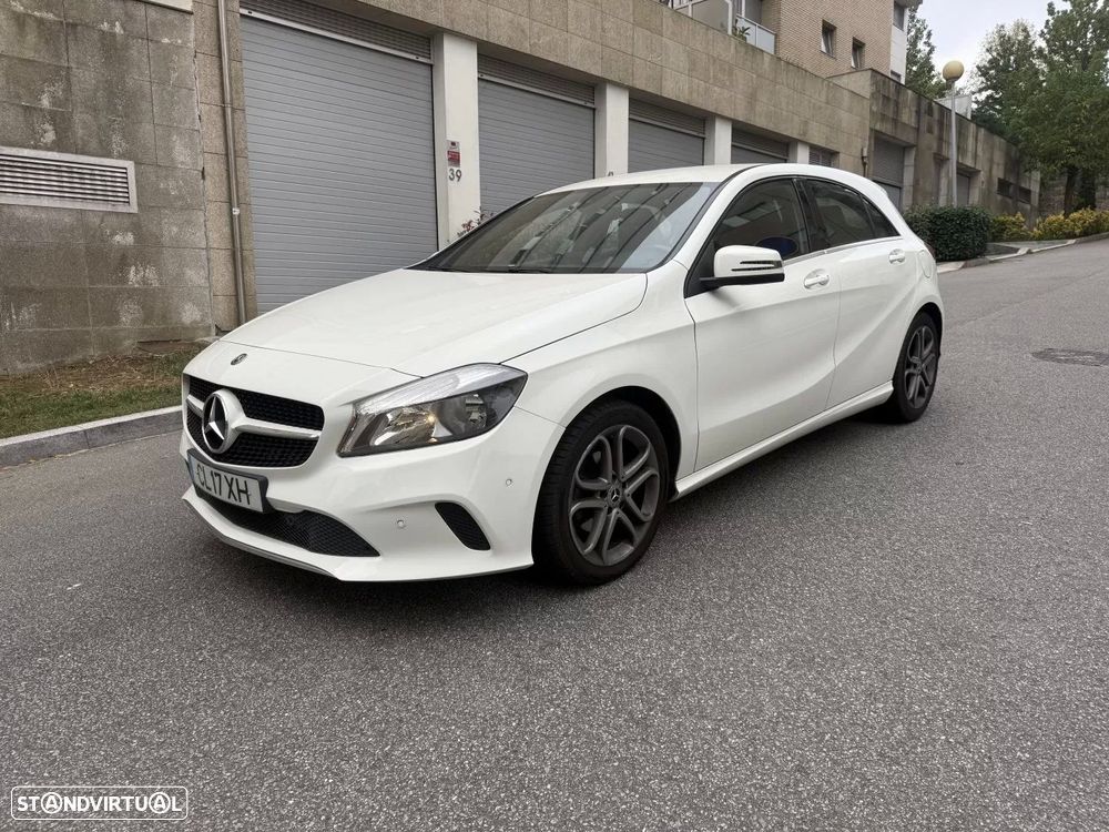 Mercedes-Benz A 160 d 7G-DCT Style — fotografia 3