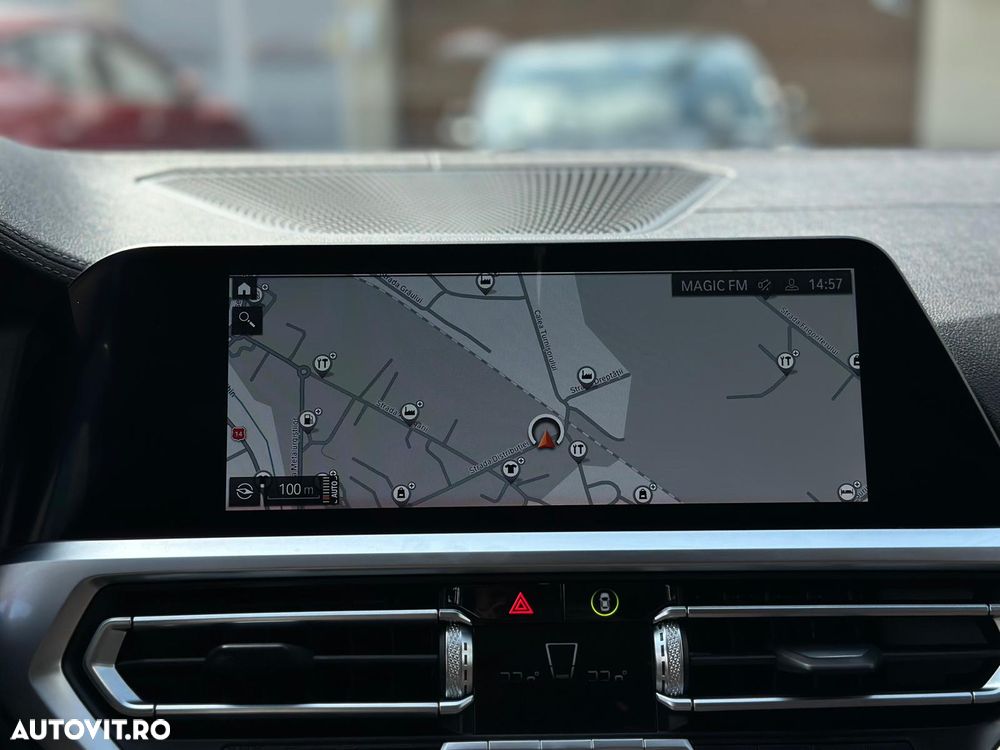 BMW Seria 3 320d xDrive Aut. Luxury Line - 27