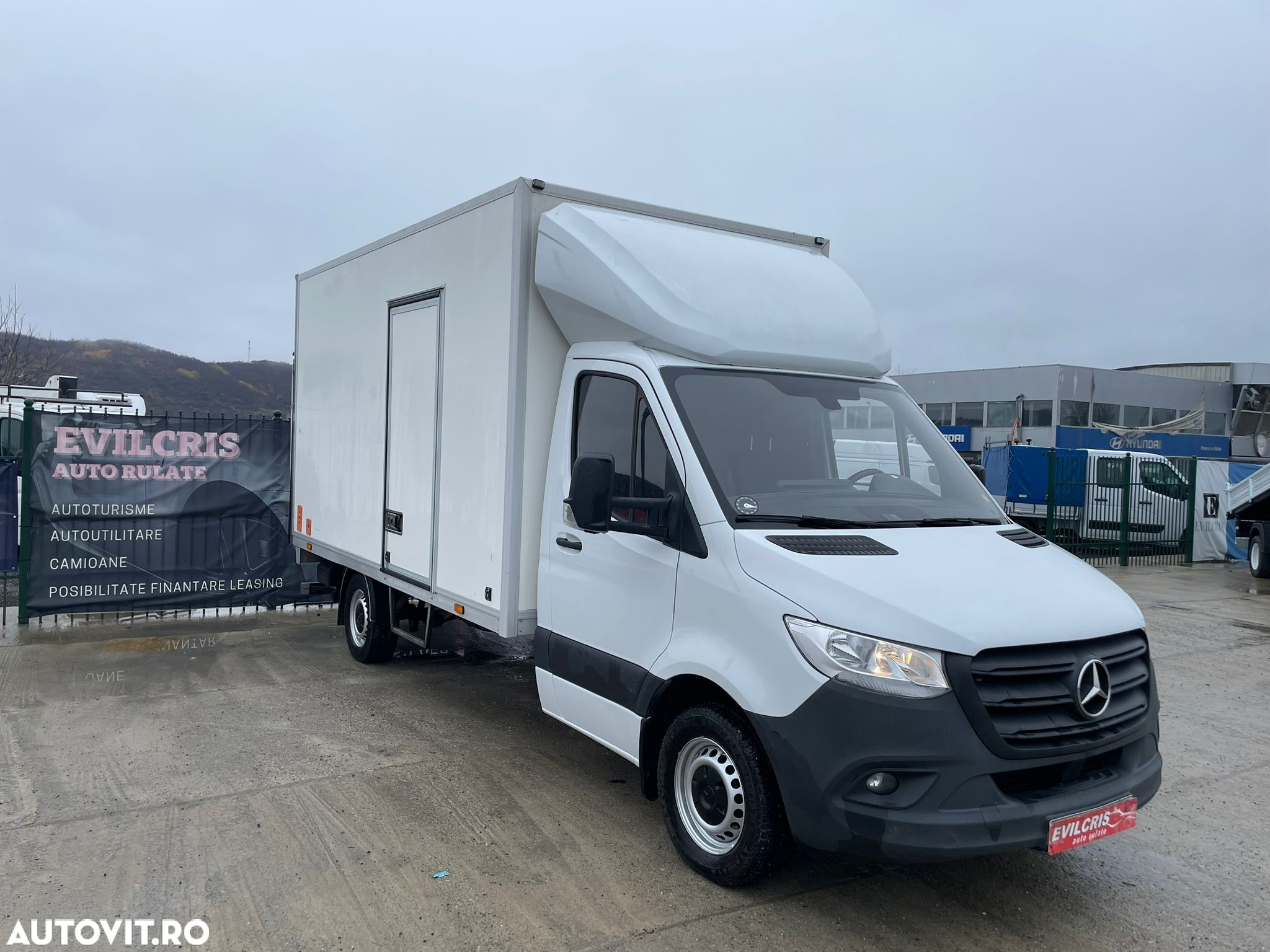 Mercedes-Benz Sprinter 319 CDI 3.0 D AUTOMAT LIFT 8 EUROPALETI - 29
