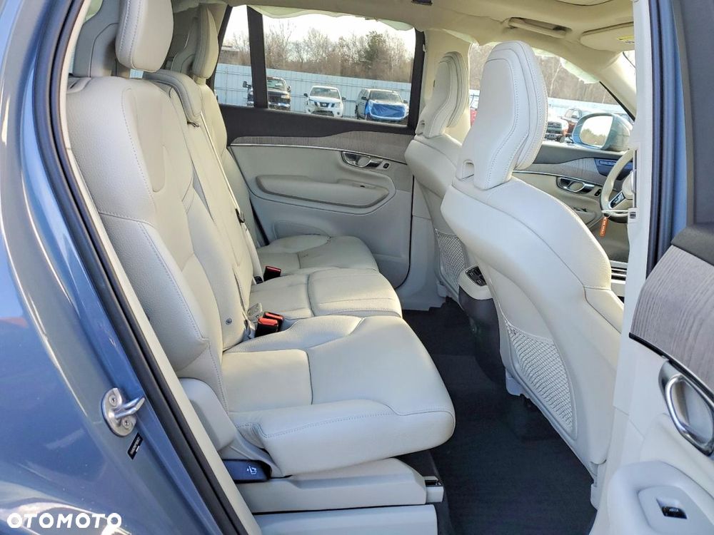 Volvo XC 90 - 13