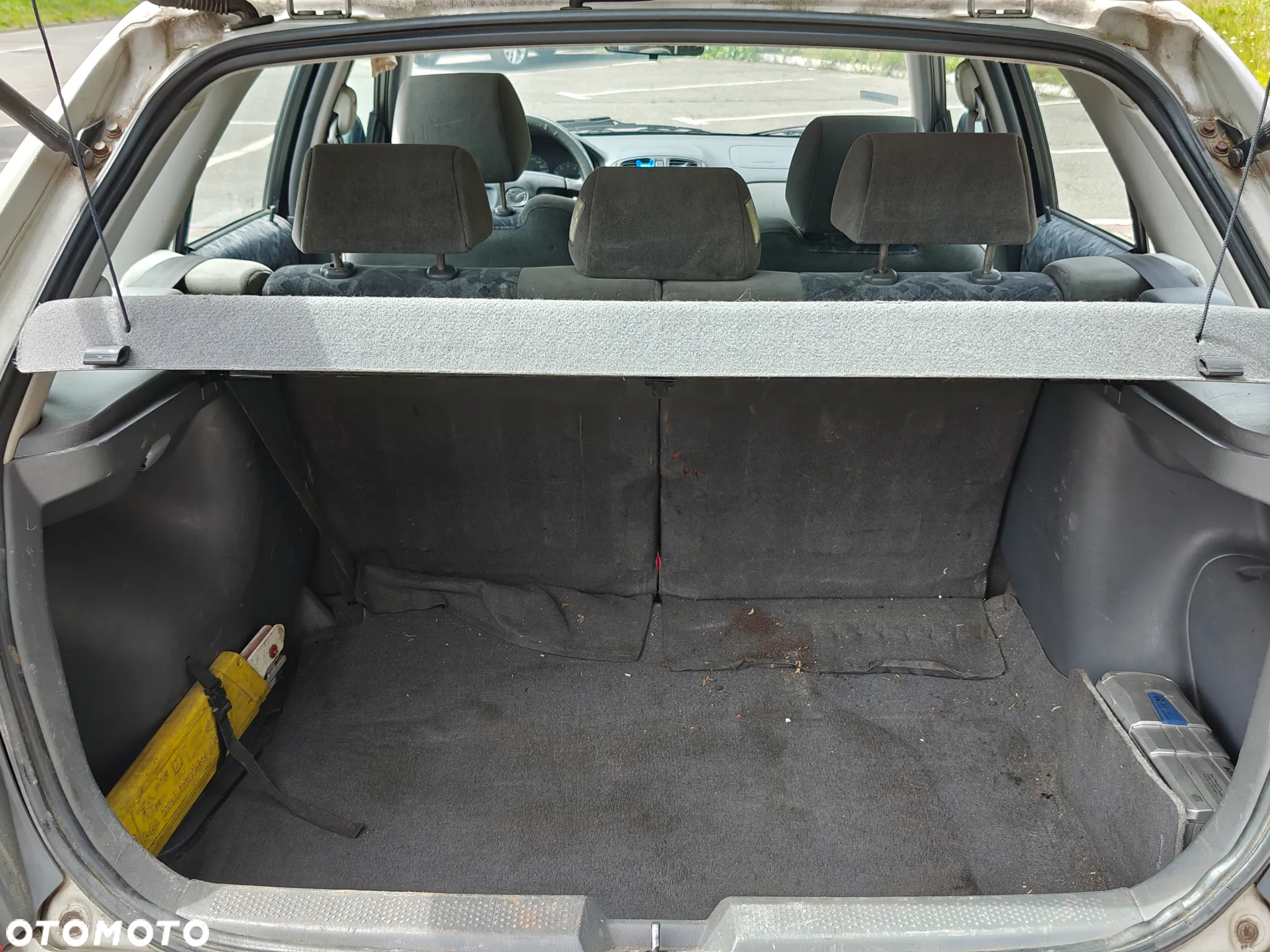 Mazda 323F 1.5 Exclusive - 17