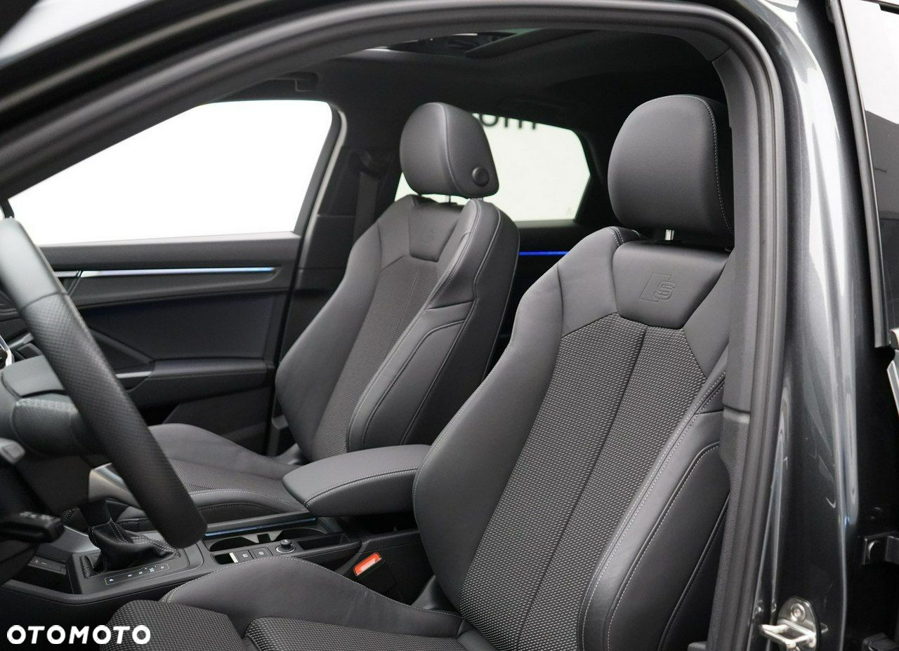 Audi Q3 Sportback - 24