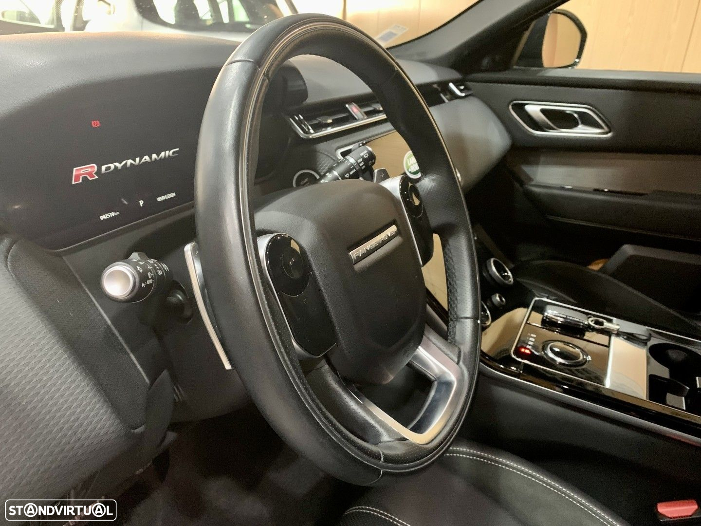 Land Rover Range Rover Velar 2.0 D R-Dynamic S - 22