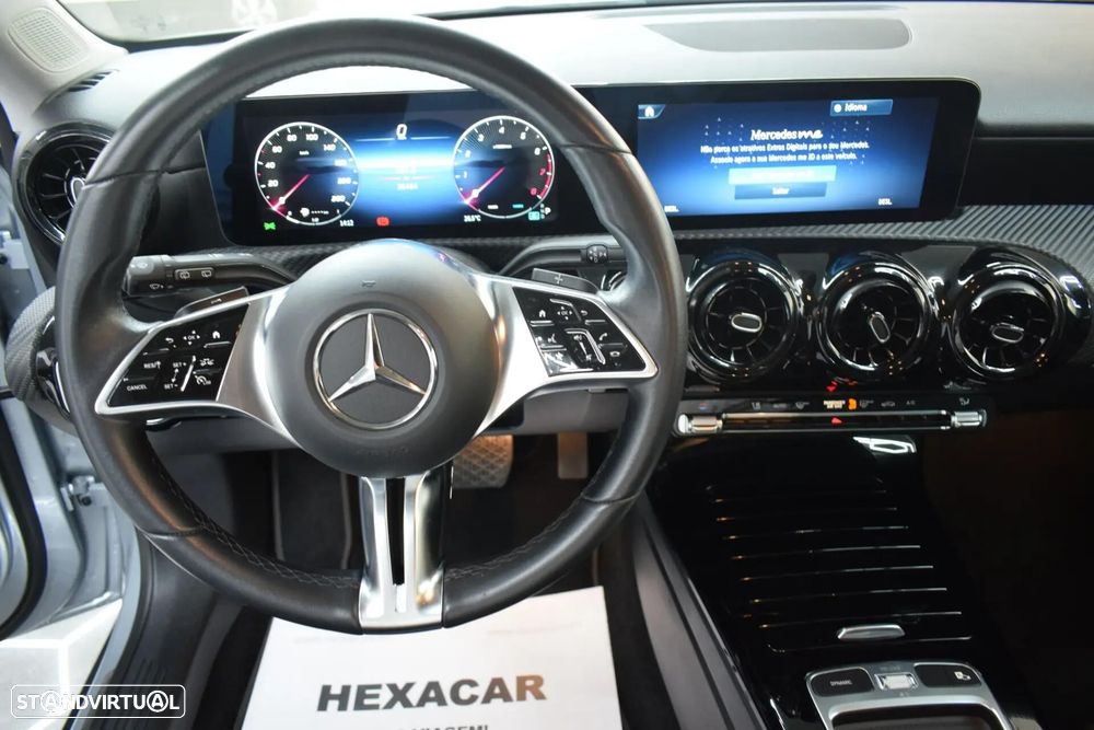 Mercedes-Benz A 200 Standard - 12