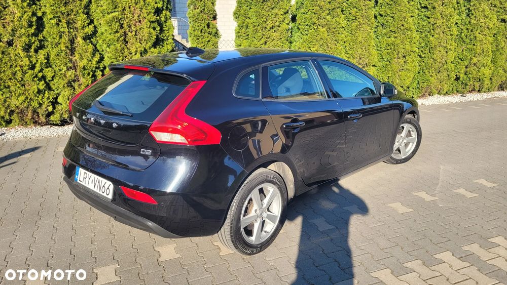 Volvo V40 D2 Momentum - 13