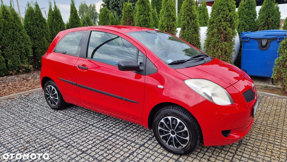 Toyota Yaris 1.0 Terra - 4