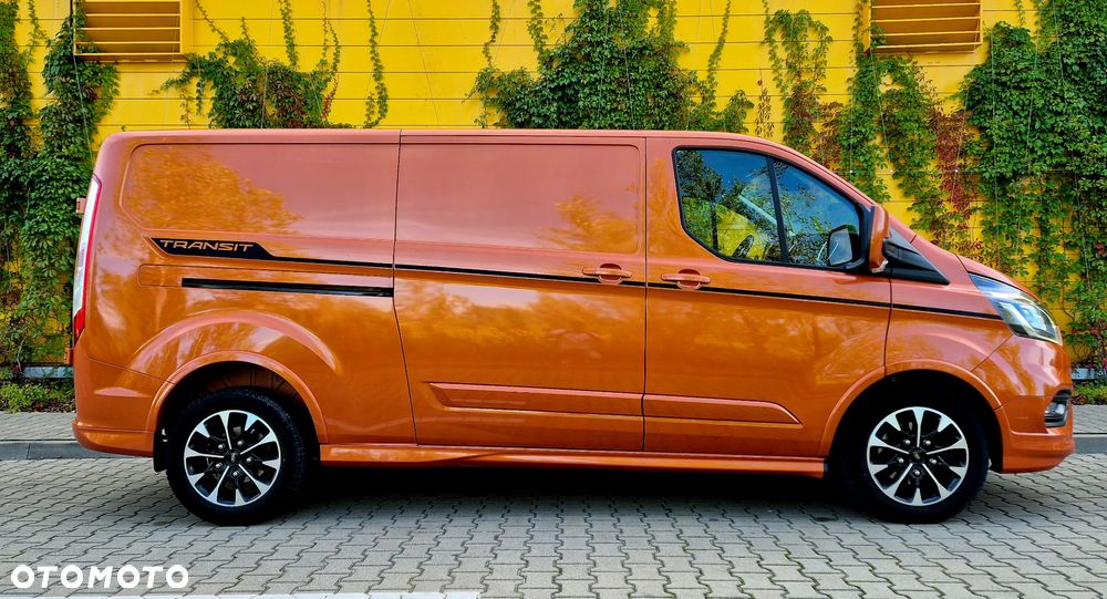 Ford Custom - 4