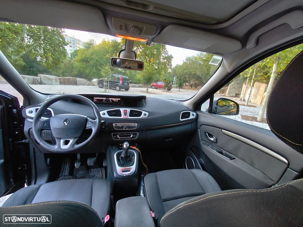 Renault Grand Scénic 1.5 dCi Dynamique S 7L - 19