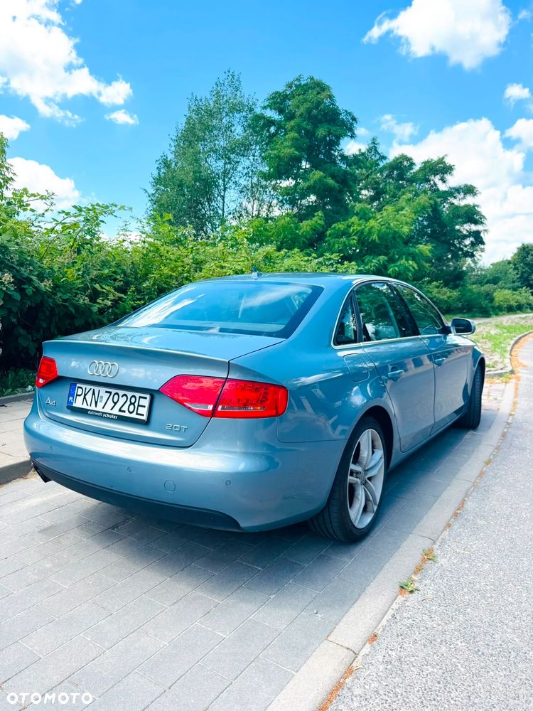 Audi A4 Limousine - 7