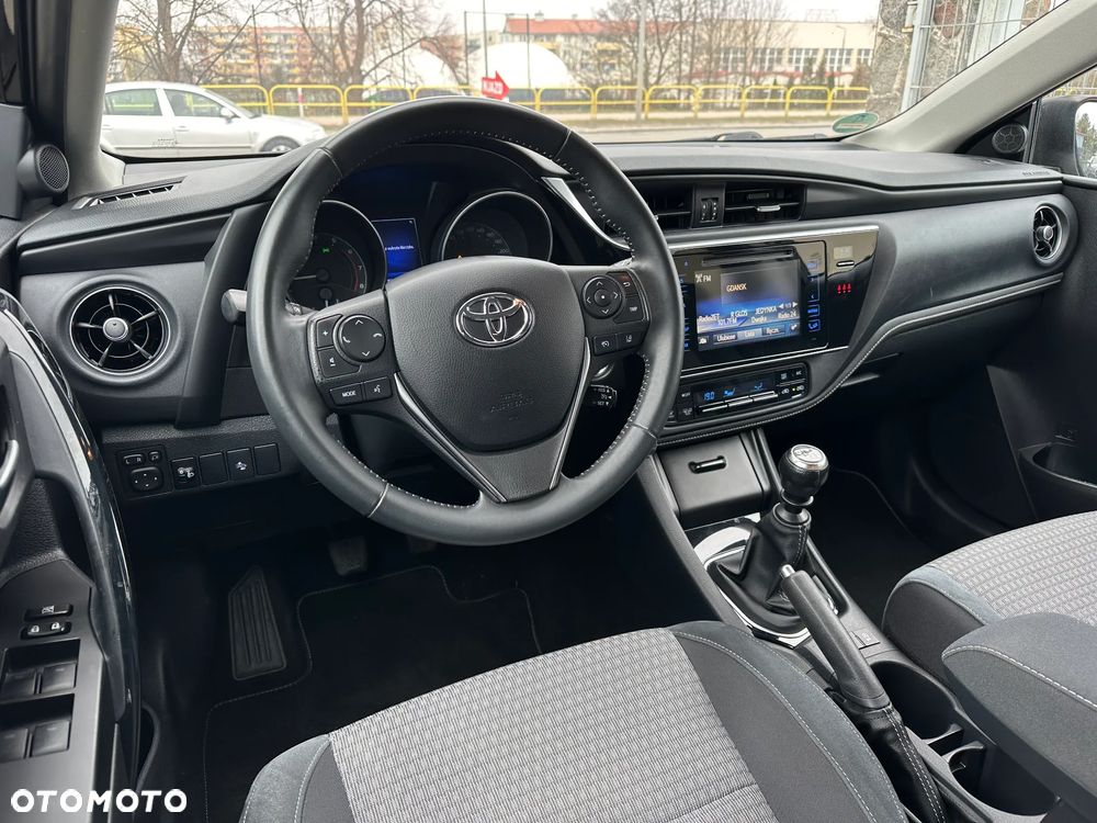 Toyota Auris 1.2 Turbo Team Deutschland - 24