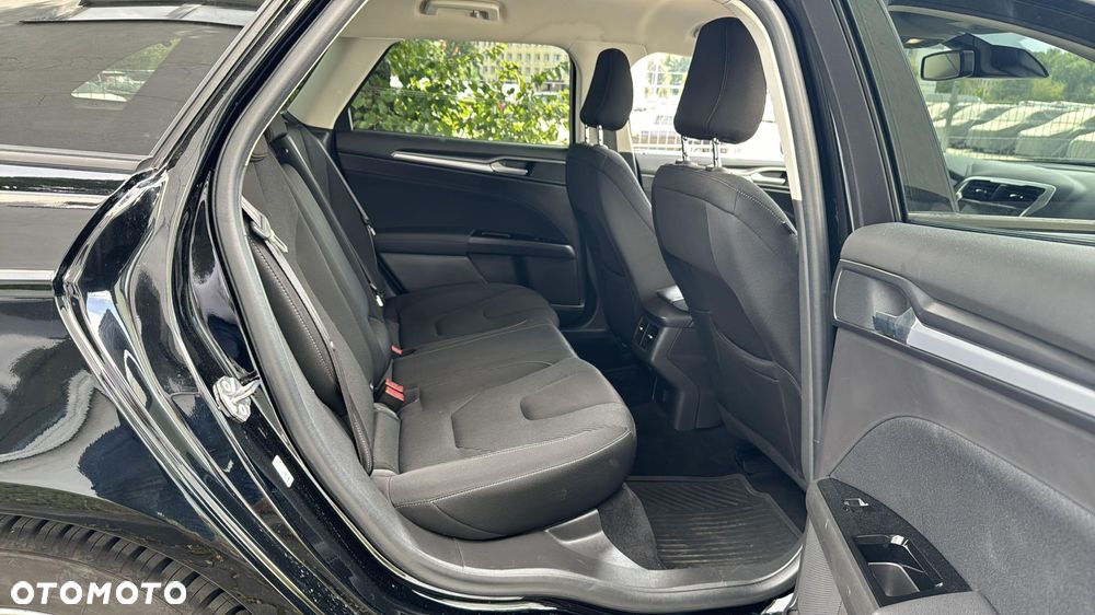 Ford Mondeo 2.0 TDCi Titanium PowerShift - 24