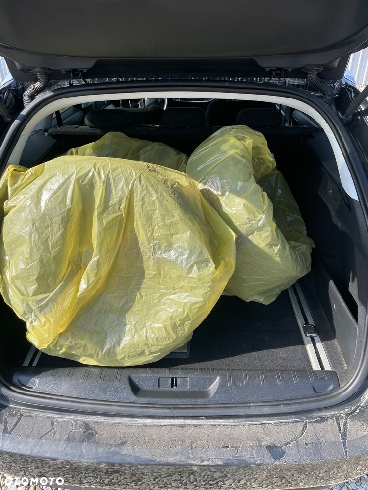 Peugeot 308 1.6 BlueHDi Allure S&S - 9