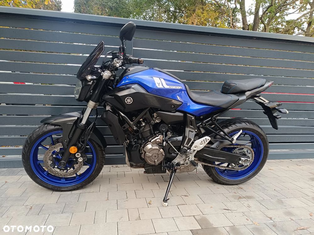 Yamaha MT - 17