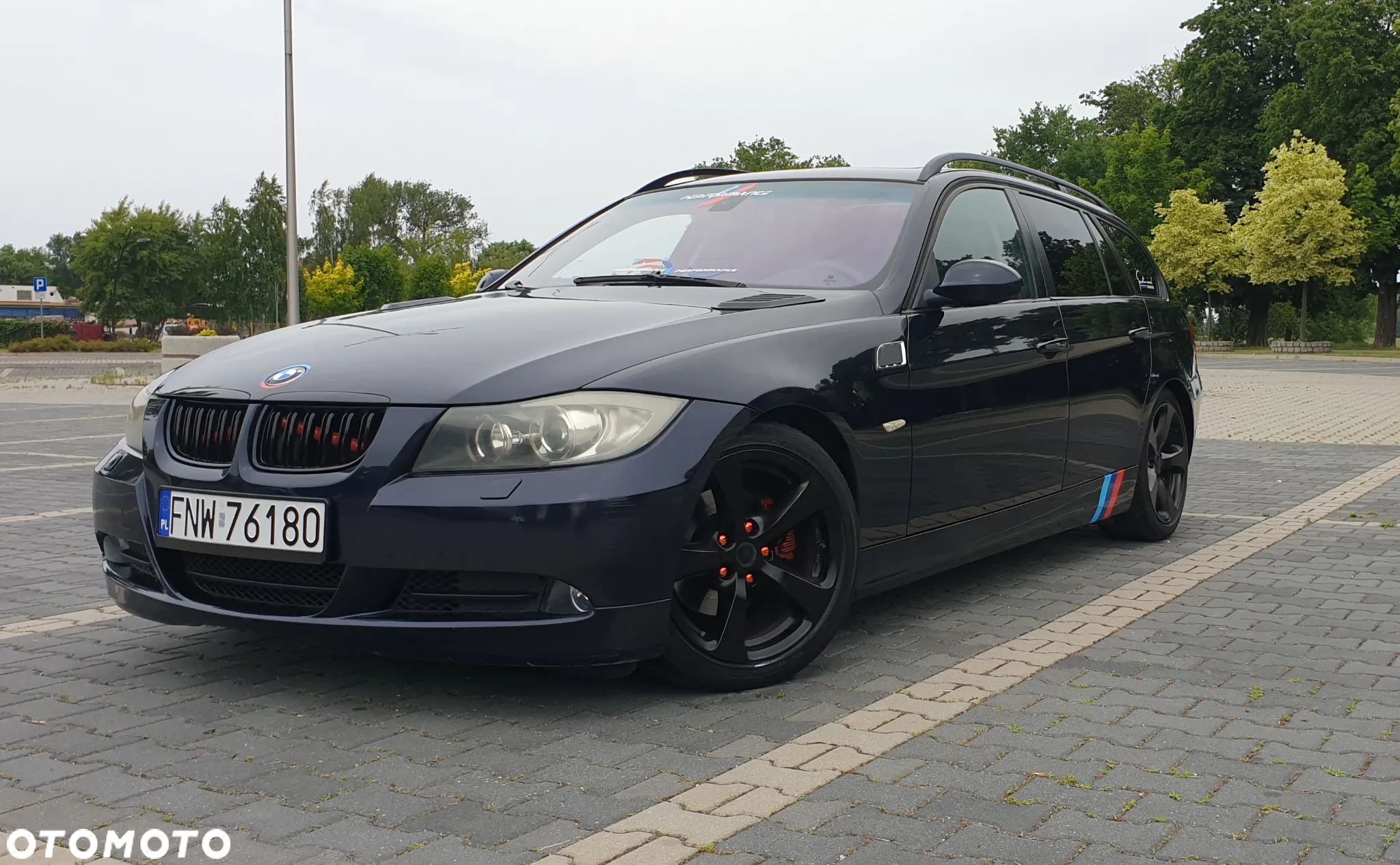 BMW Seria 3 320i Touring - 1