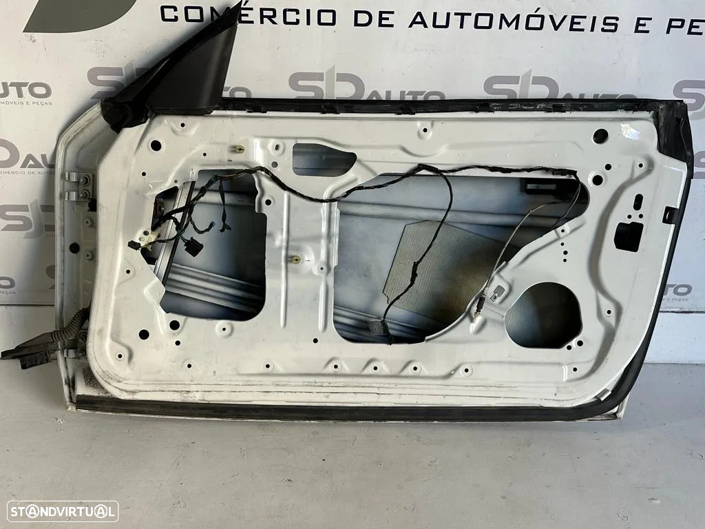 Porta Frente Direita / Esquerda - BMW  Série 1 E81 / E82 - 13
