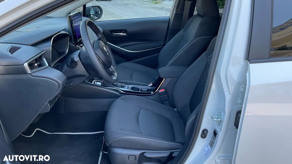 Toyota Corolla 1.8 HSD Dynamic - 13