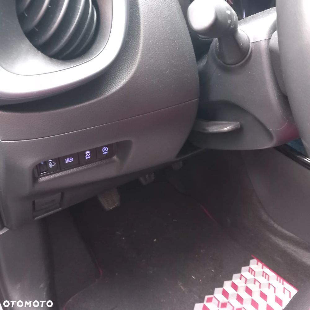Toyota Aygo X 1.0 VVT-i Undercover - 13