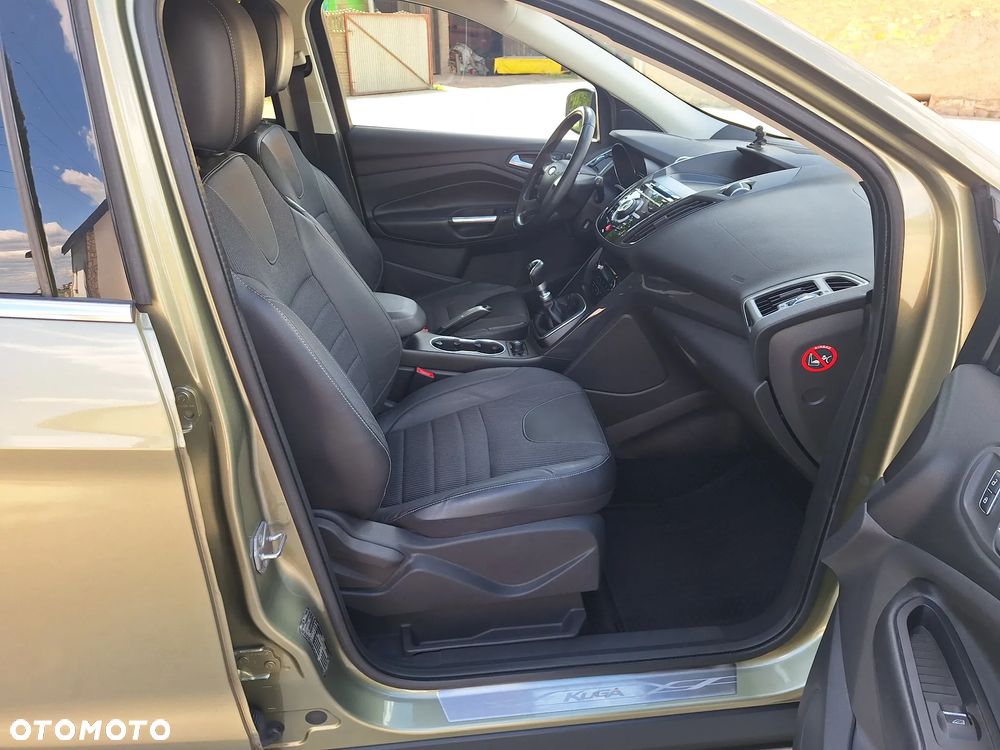 Ford Kuga 2.0 TDCi 4WD Titanium - 15