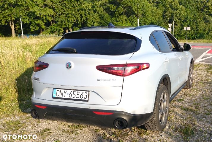 Alfa Romeo Stelvio - 3