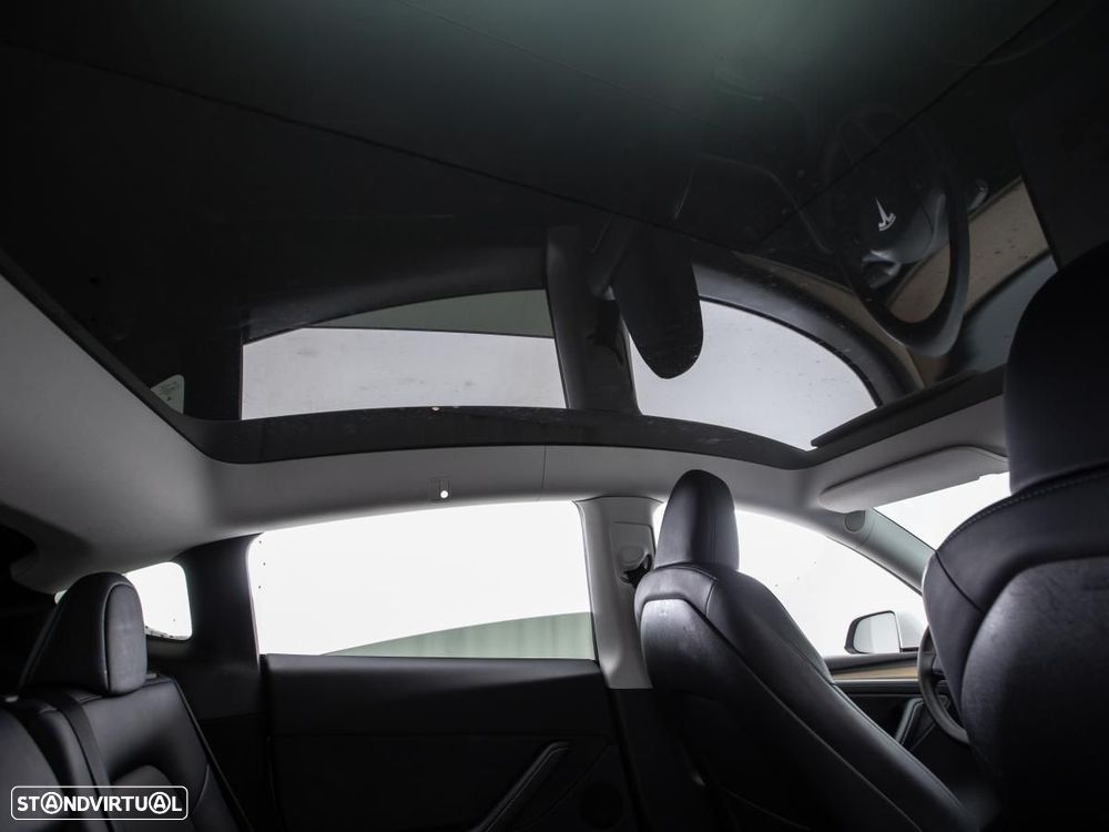 Tesla Model Y Long Range Tração Traseira - 14