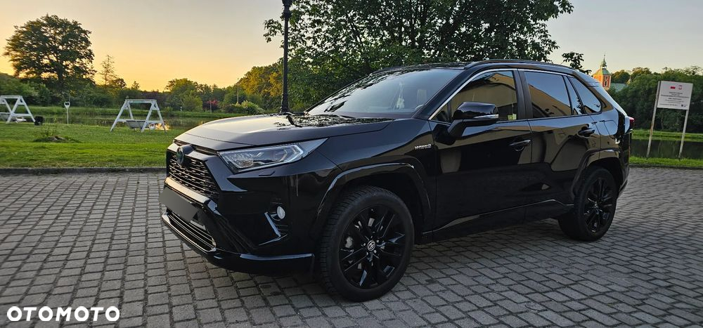 Toyota RAV4 2.5 Hybrid Black Edition by JBL 4x4 - 4
