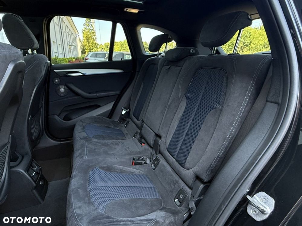 BMW X1 sDrive18d M Sport - 32