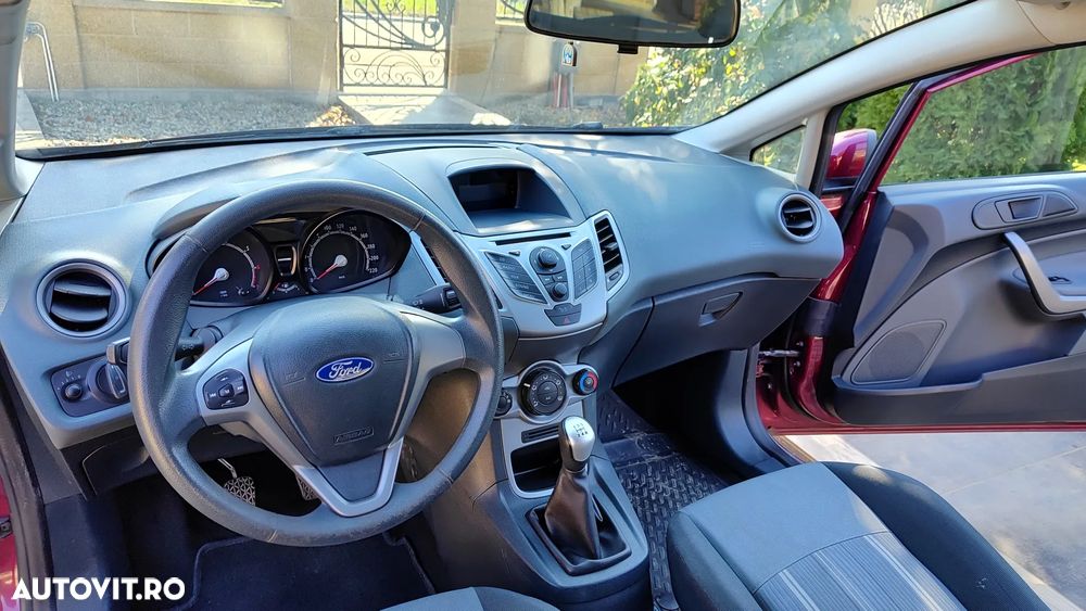 Ford Fiesta - 15