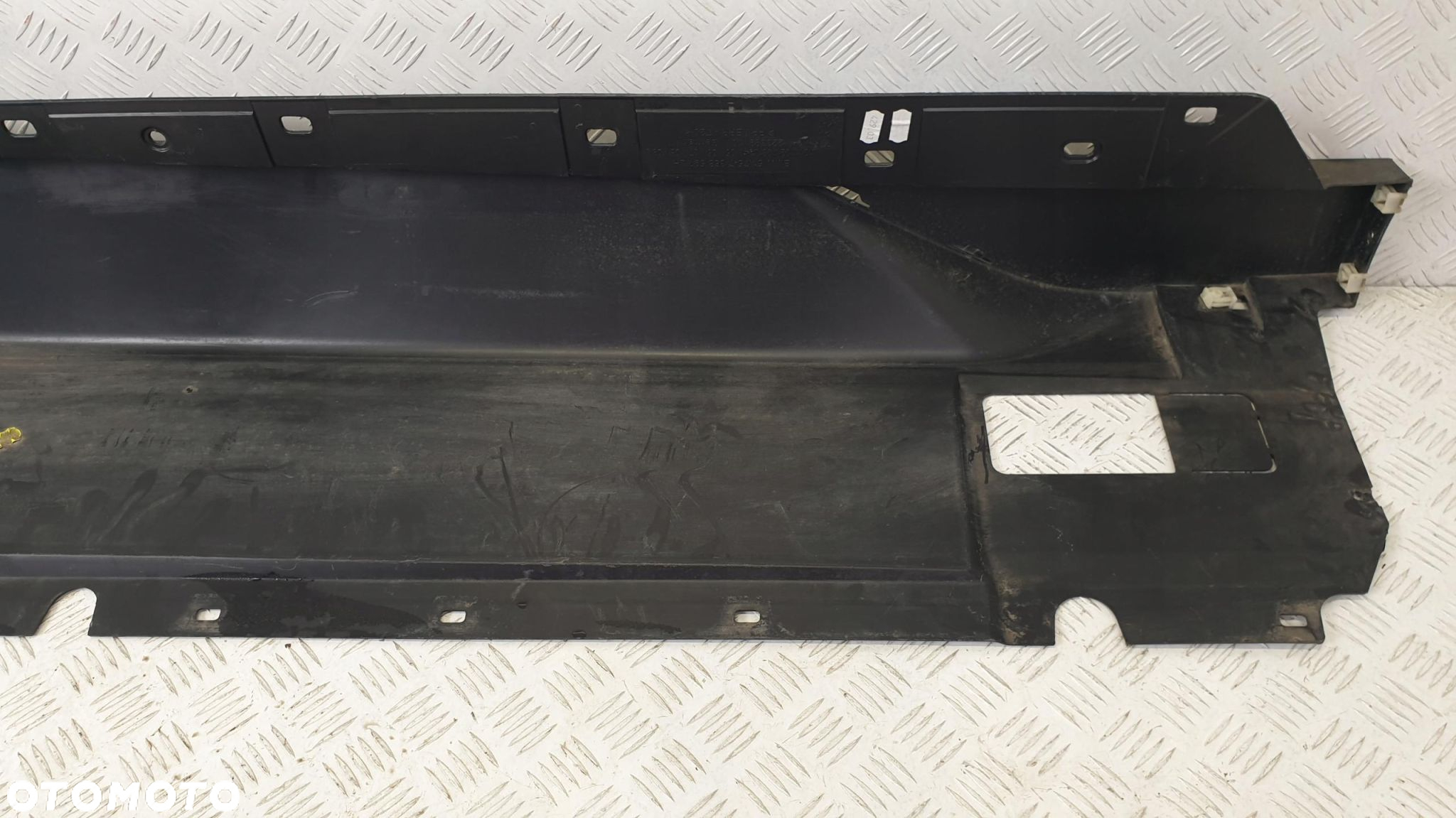 BMW i3 LISTWA PROGOWA LEWA 7368597 - 8