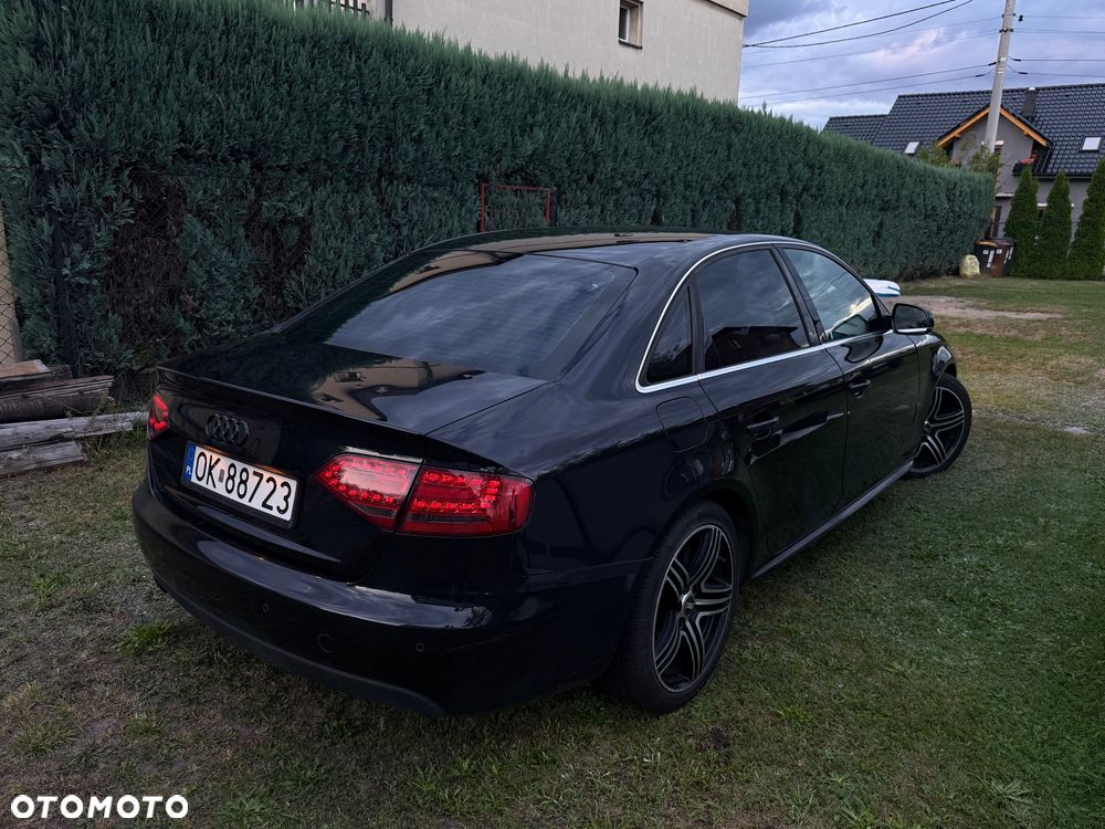 Audi A4 Limousine - 5
