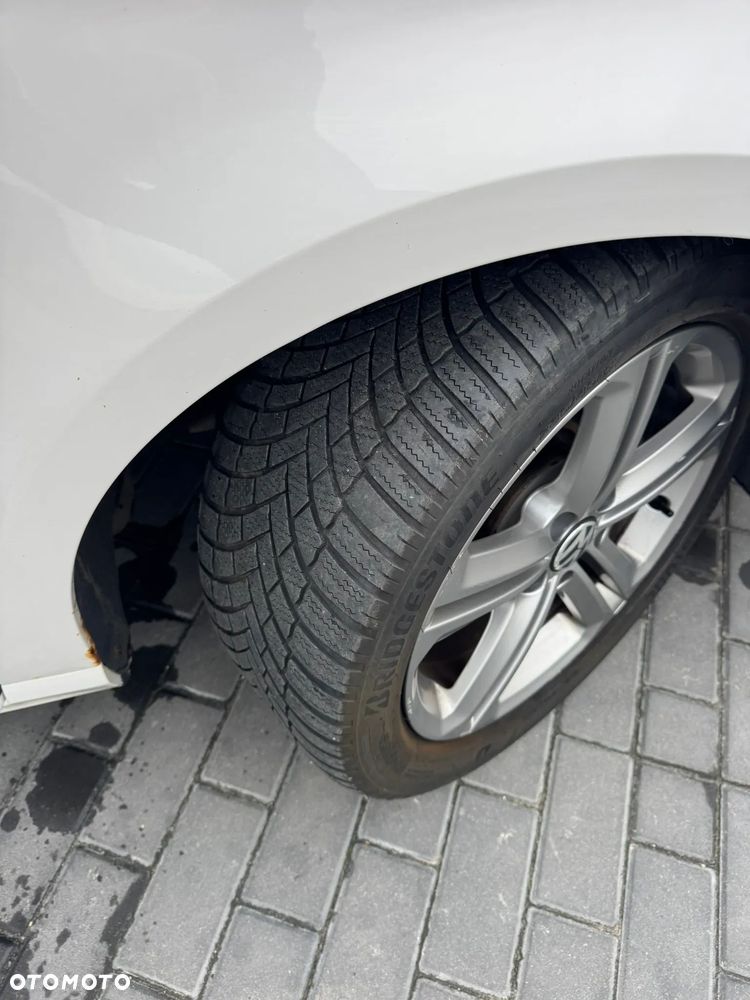 Volkswagen Passat 2.0 TDI DPF DSG 4Motion R-Line Edition Plus - 28