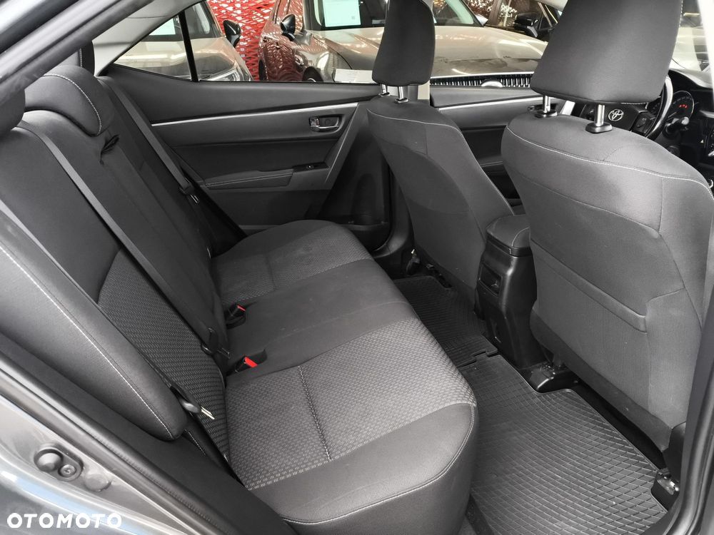 Toyota Corolla 1.6 Premium MS - 13