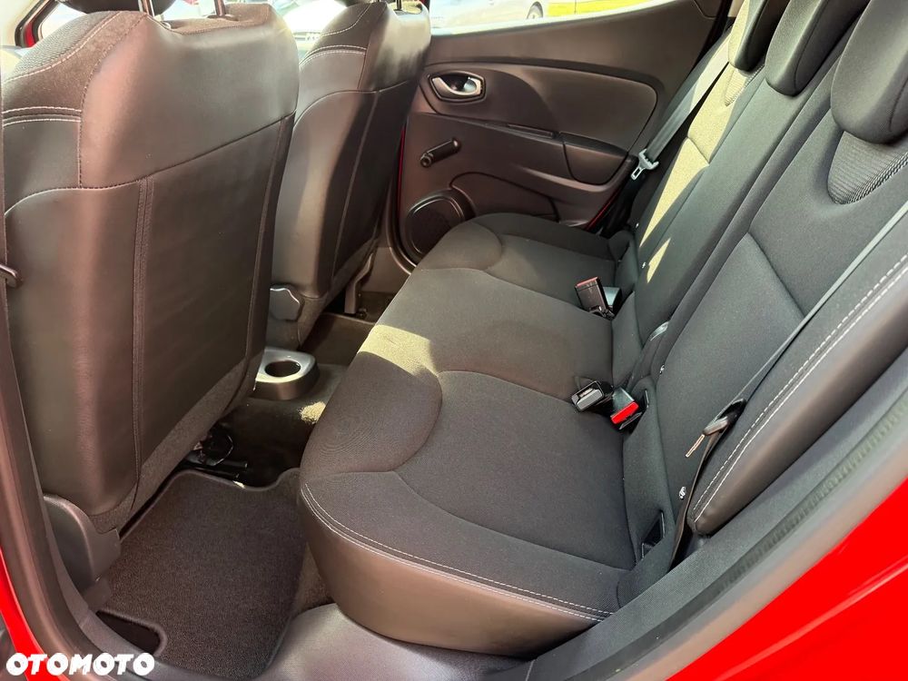 Renault Clio 1.2 16V 75 Life - 18