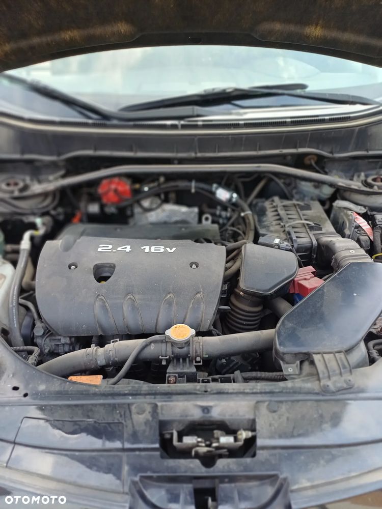Peugeot 4007 - 22