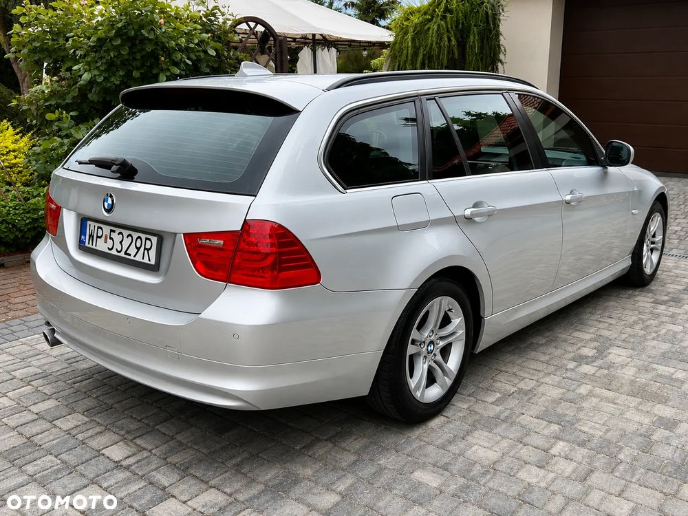 BMW Seria 3 318d Blue Performance - 10