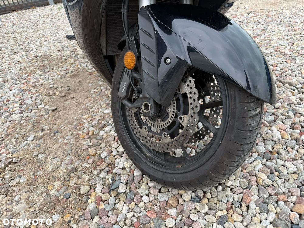 Kawasaki GTR - 15