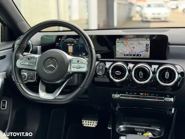 Mercedes-Benz A - 7