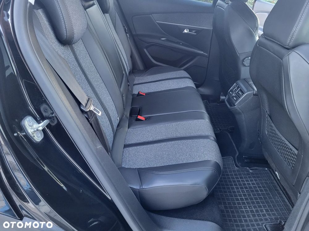 Peugeot 3008 BlueHDi 130 Stop & Start EAT8 Allure - 19