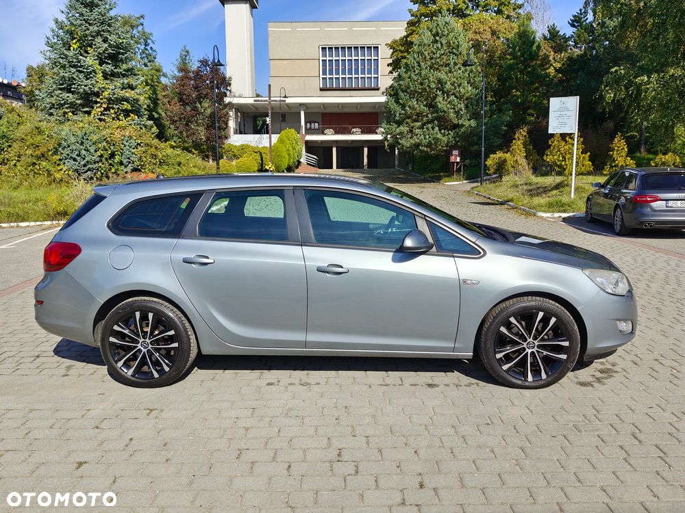 Opel Astra III 1.7 CDTI Cosmo - 2